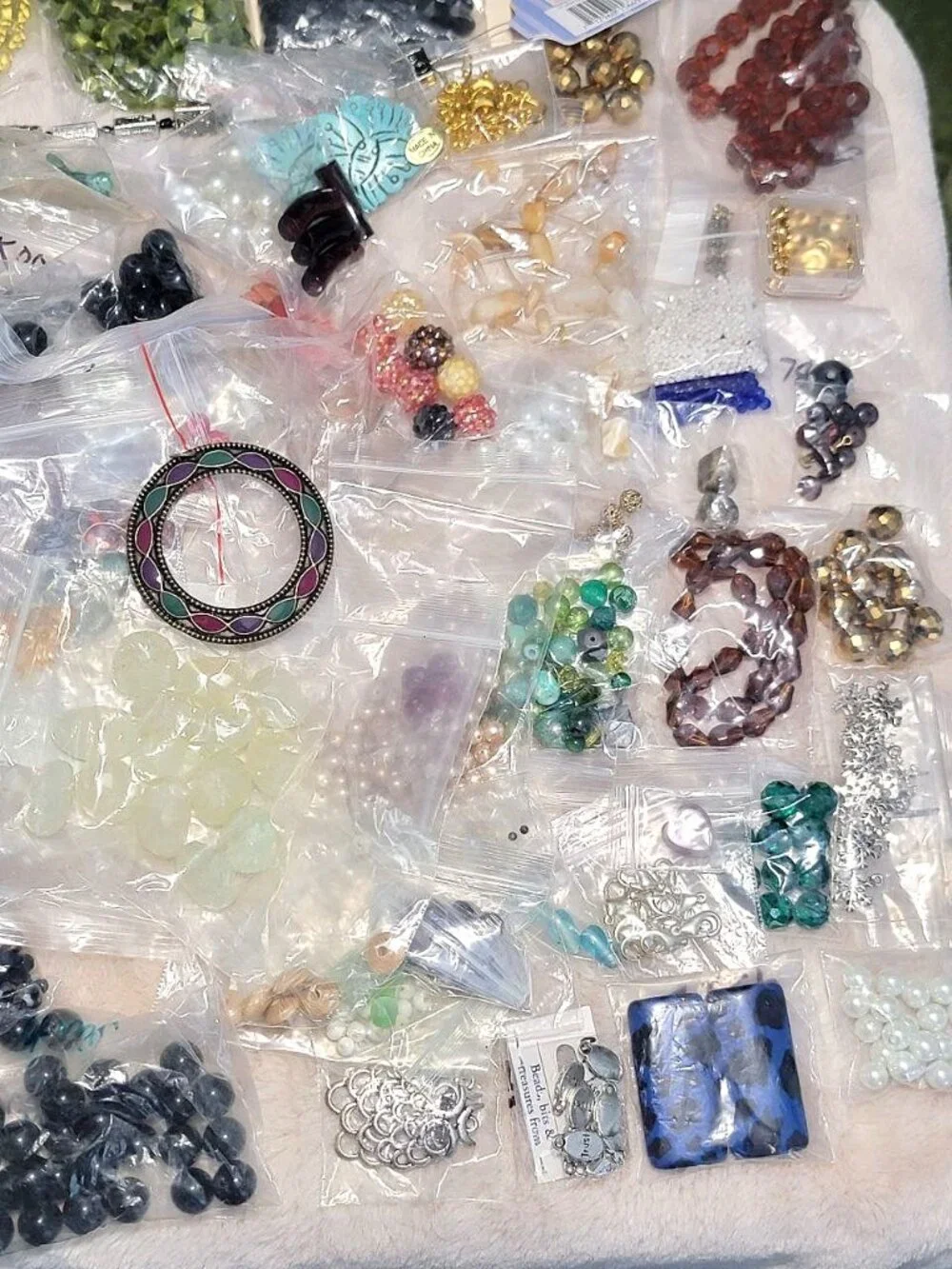 HUGE 4.5lb Destash Lot Jewelry Making Beads Findings Cabachons Various Mats #I